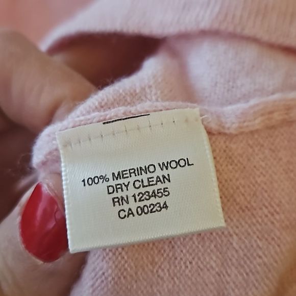 Lord & Taylor 100% merino wool v neck pullover sweater - Picture 5 of 7